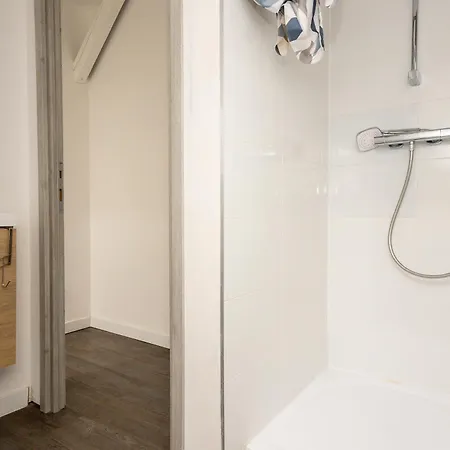 T5 Apartment